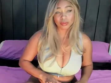 bareffoot10 chat room preview Image 14