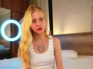 SunnyBlush – webcam model profile photo Image 8