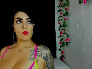 tarawhite_ chat room preview Image 9