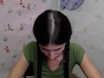 me_lina_ – webcam model profile photo Image 13