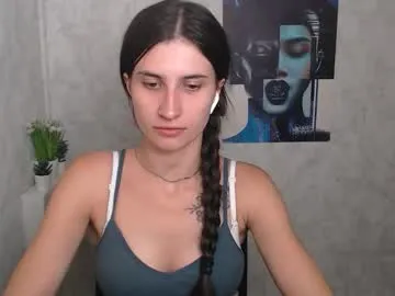 me_lina_ – webcam model profile photo Image 9