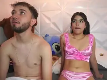 thifa2x – webcam model profile photo Image 5