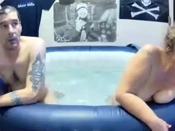 sareandrob – webcam model profile photo Image 11