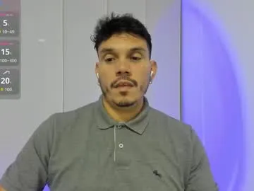 little_effy18_ chat room preview Image 6