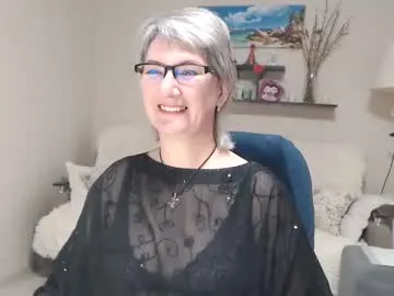 EmmaLush – webcam model profile photo Image 5