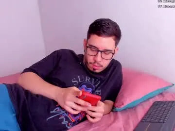 LittleEve456 – webcam model profile photo Image 2