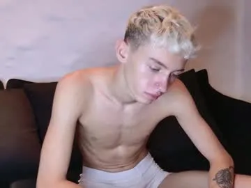 sladkoezka – webcam model profile photo Image 4