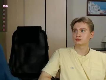 lessyxjhony – webcam model profile photo