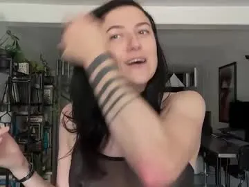 isoull – webcam model profile photo Image 5