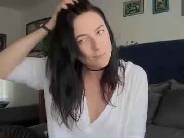 isoull – webcam model profile photo Image 7