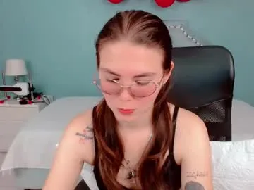 milly_shy – webcam model profile photo Image 17