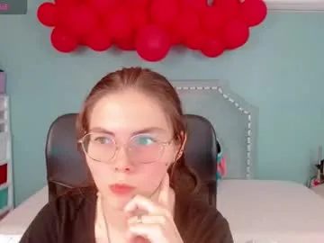 milly_shy – webcam model profile photo Image 6