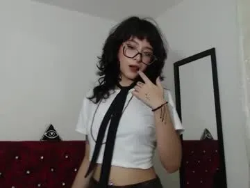 hannah_valhalla – webcam model profile photo Image 2