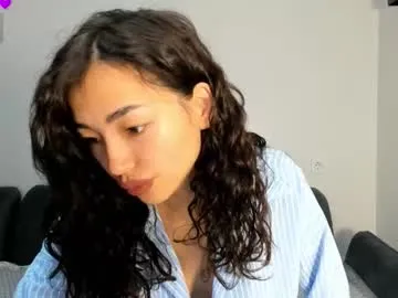 leathompson1 – webcam model profile photo Image 6