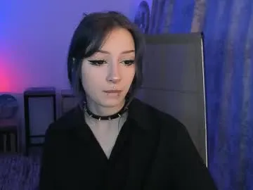 Selenewinche – webcam model profile photo Image 12