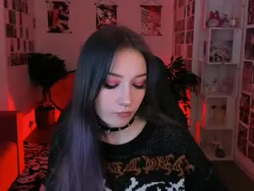 Selenewinche – webcam model profile photo Image 15