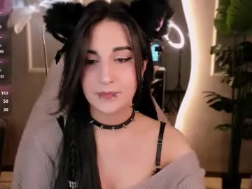 uwuxo – webcam model profile photo Image 7