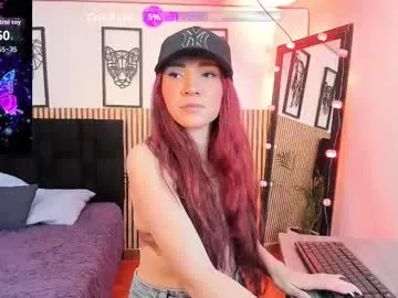 little_effy18_ chat room preview Image 10