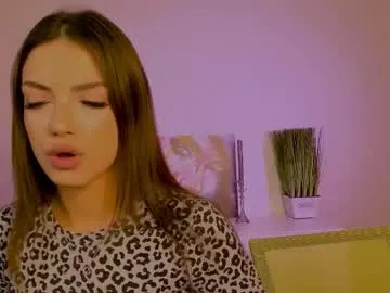 emyii chat room preview Image 9