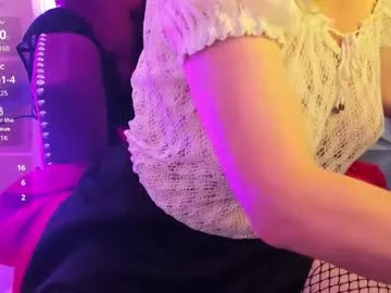 ronnie__g chat room preview Image 10