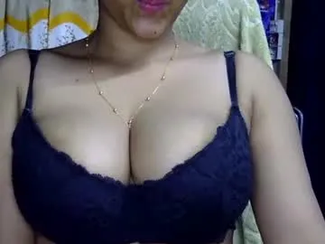 katy_and_paola chat room preview Image 13