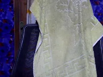 katy_and_paola chat room preview Image 6