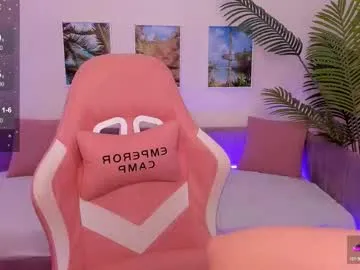 sareandrob – webcam model profile photo Image 12