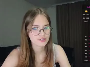 oops_my_english – webcam model profile photo Image 16