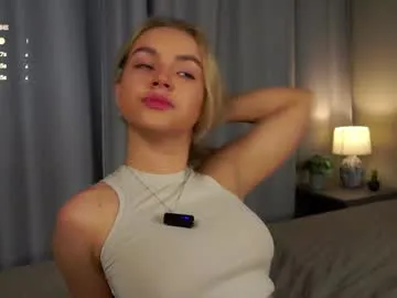 lipswithsmileonthem – webcam model profile photo