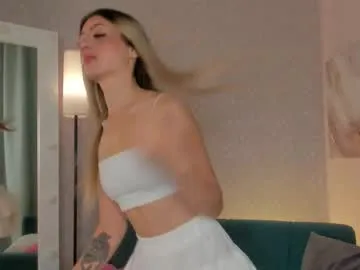 lana_fit – webcam model profile photo Image 2