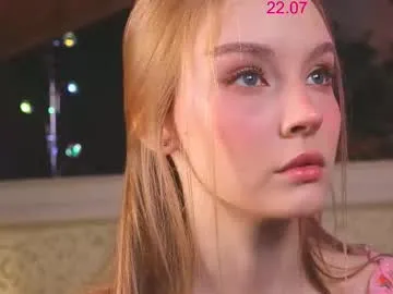 t_tragedienne chat room preview Image 3