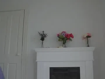 queenlamia – webcam model profile photo Image 9