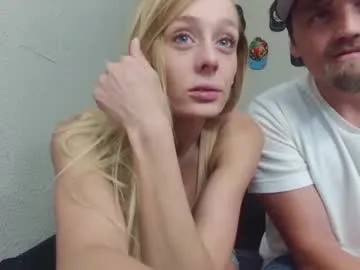 uwuxo – webcam model profile photo Image 6