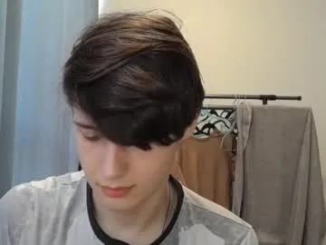 little_effy18_ chat room preview Image 2