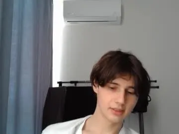 little_effy18_ chat room preview Image 5