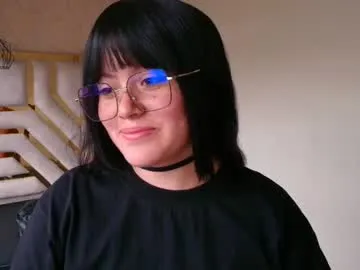 sayl0r_moon – webcam model profile photo Image 3