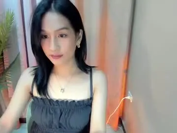 thifa2x – webcam model profile photo Image 2