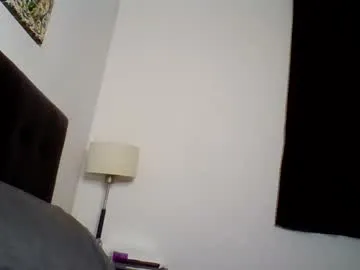 sareandrob – webcam model profile photo Image 8