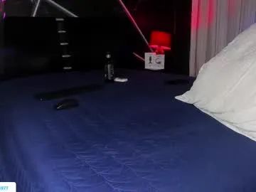 miapearls_ – webcam model profile photo Image 12