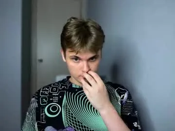 amandateasing – webcam model profile photo Image 12