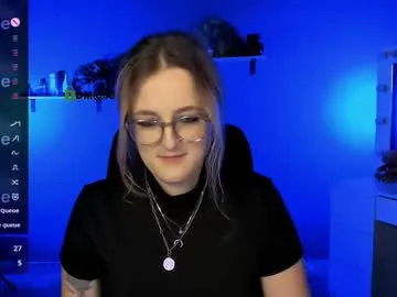 sigmasian – webcam model profile photo Image 9