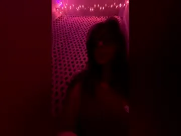 kelley_n_danny – webcam model profile photo Image 2