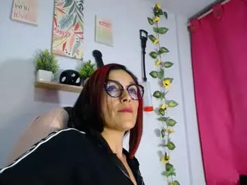 sareandrob – webcam model profile photo Image 3