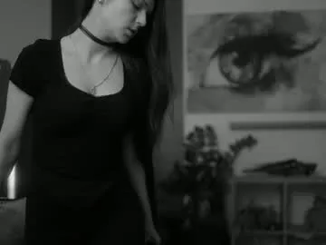 little_effy18_ chat room preview Image 14