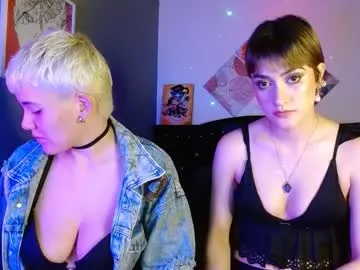 little_effy18_ chat room preview Image 10