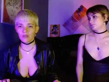 little_effy18_ chat room preview Image 11