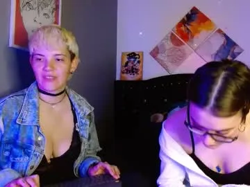 little_effy18_ chat room preview Image 18