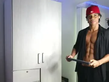 EmmaLush – webcam model profile photo Image 19