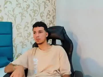 sareandrob – webcam model profile photo Image 13