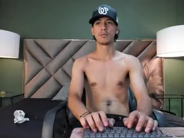 sareandrob – webcam model profile photo Image 19